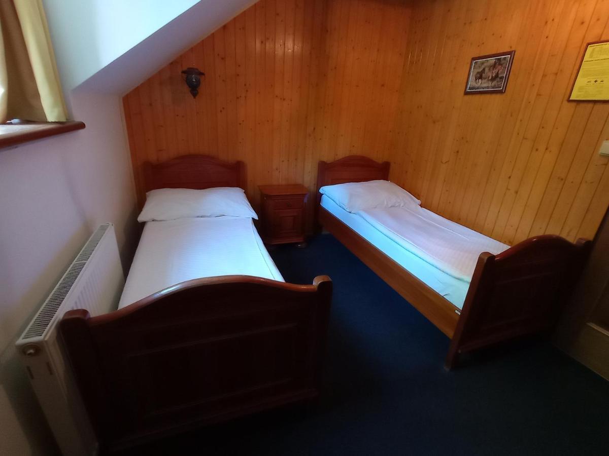 Готель Ranc Kostelany Кромержиж Екстер'єр фото